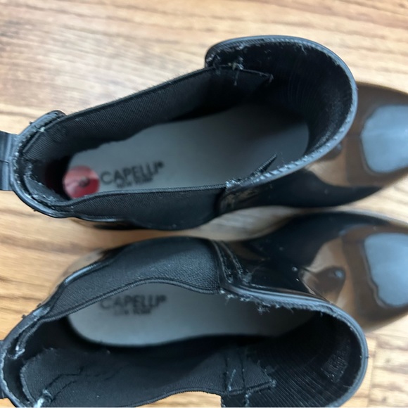 Capelli New York | Slip On Rain Booties - Picture 6 of 9